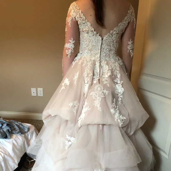 Essence of Australia D2186 Wedding Dress - Picture 4 of 5